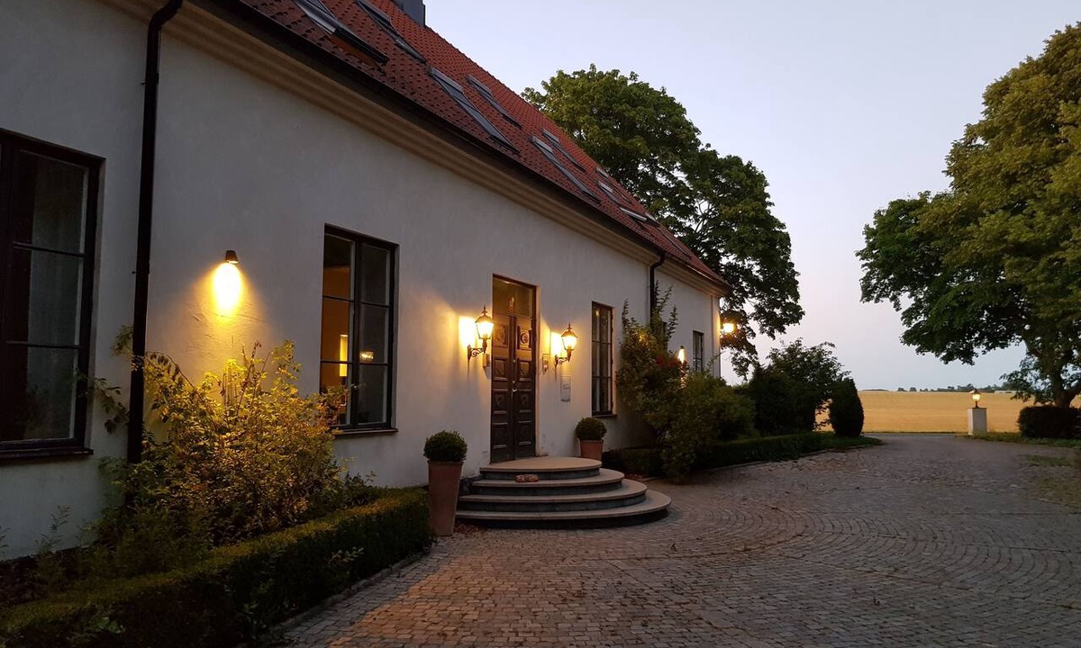 Loderup Bed & Breakfast | Örum 119