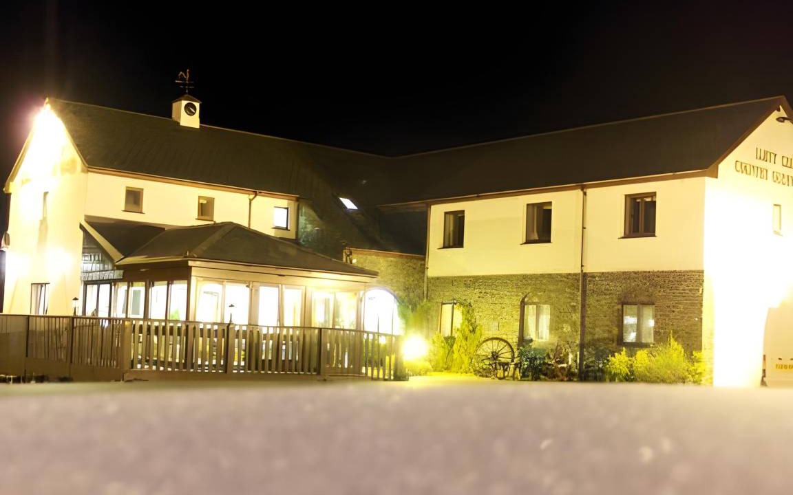 Bow Street Bed & Breakfast | 297 m² Bed and breakfast ∙ 11 bedrooms ∙ 28 guests