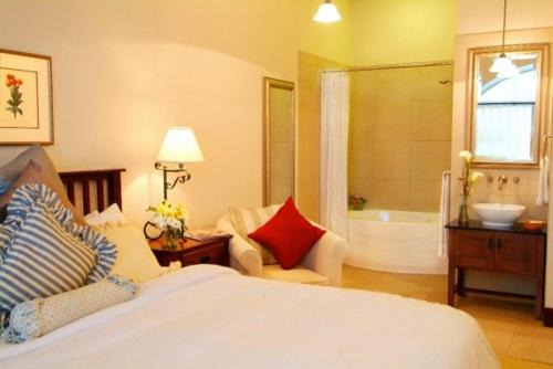 Ashfield-Colborne-Wawanosh Hotel | Benmiller Inn & Spa