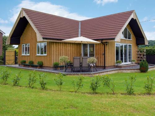 Longford House | Bumble Lodge