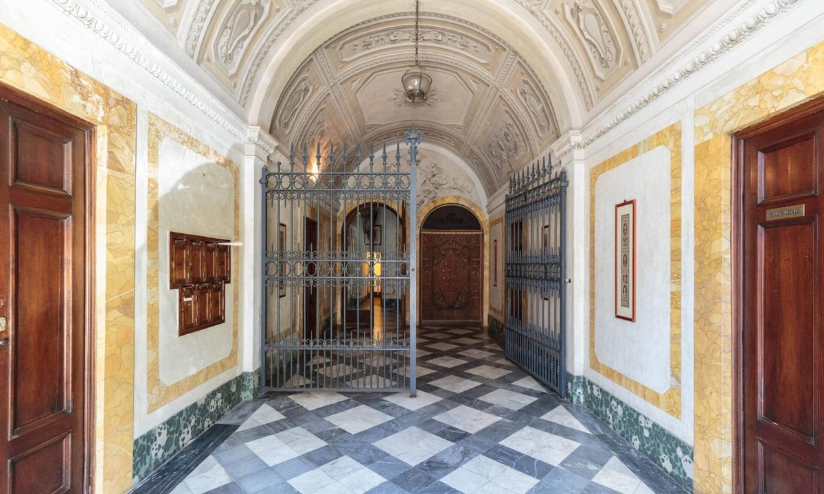 Lucca Historical Center Apartment | Casa Palatial in Lucca