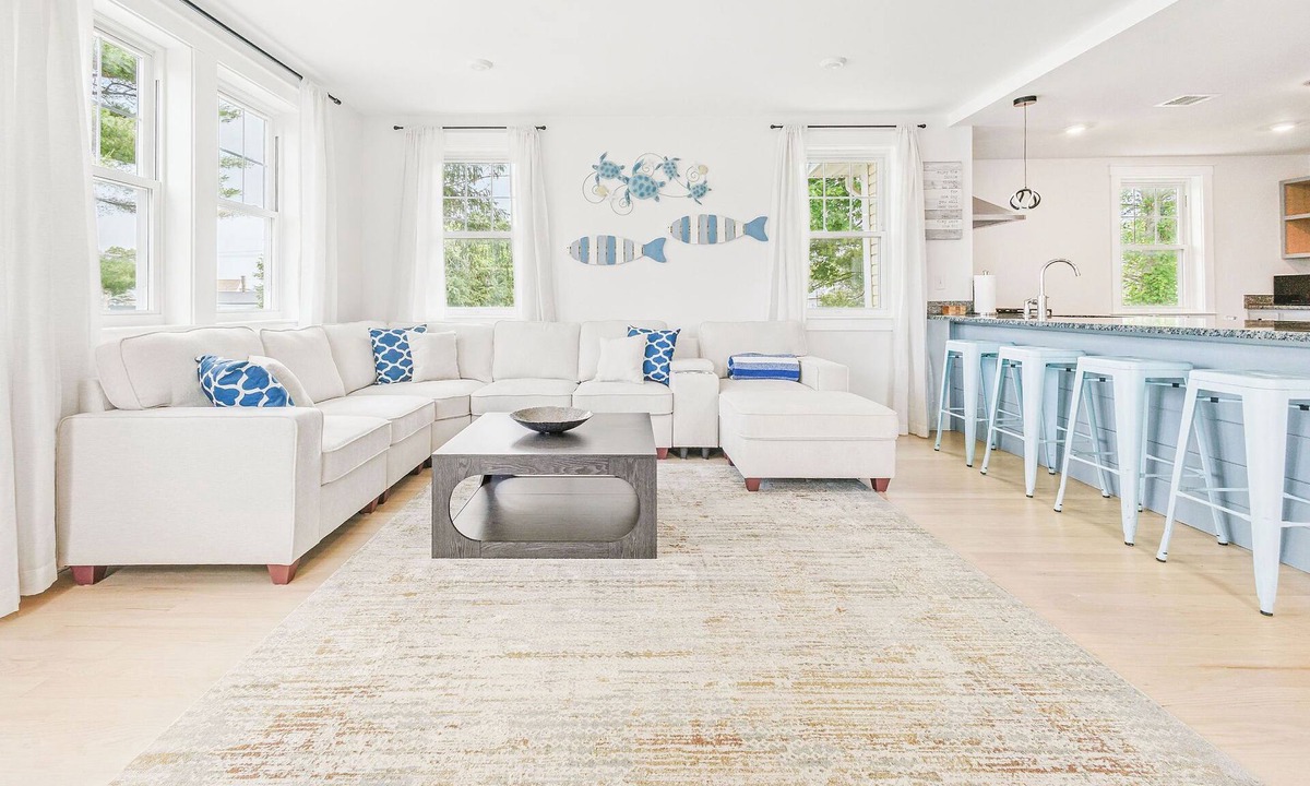 Braintree House | FIFA World Cup Spacious Lake House 4 BR, 2 BA U2