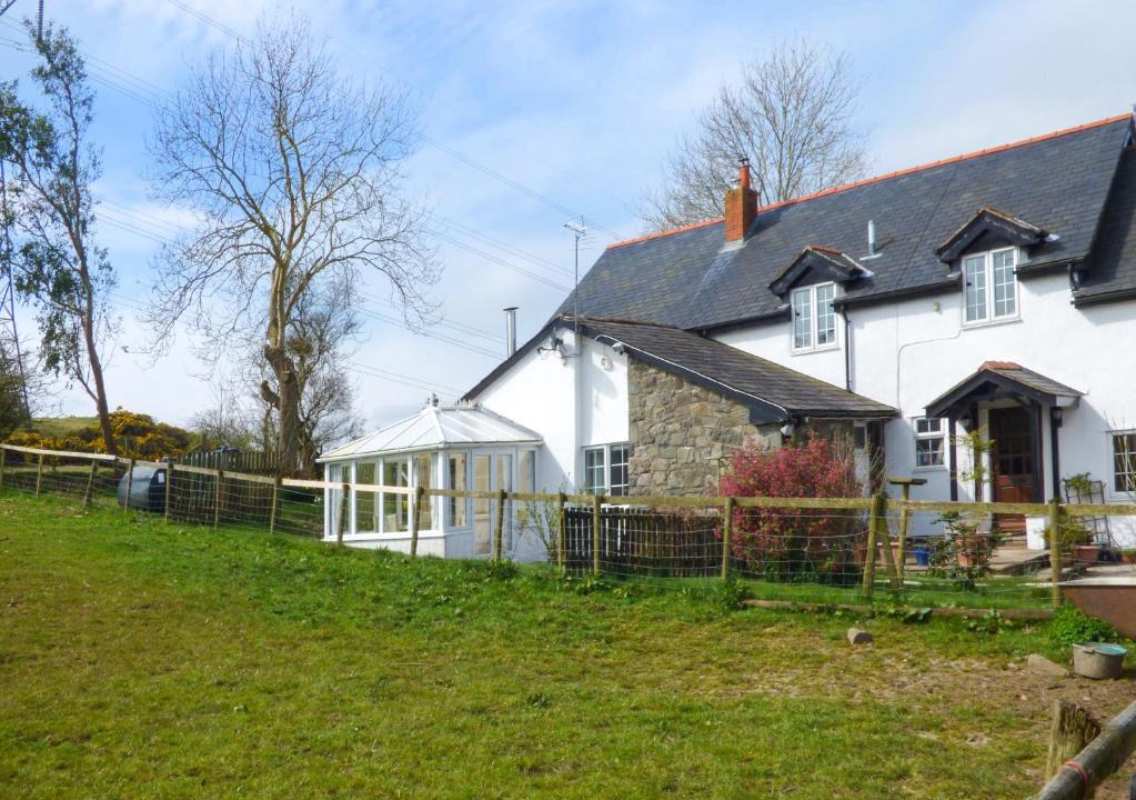 Abergele House | Holiday homes in Llangerniew, United Kingdom