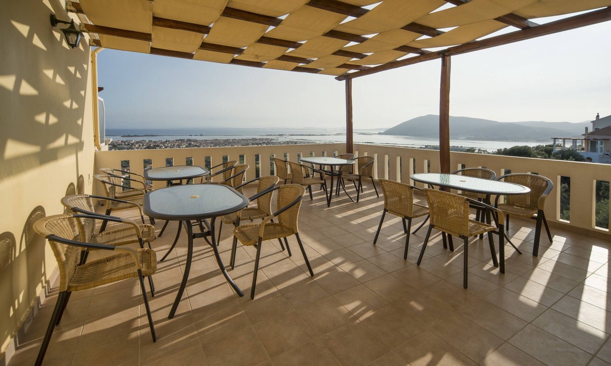 Apolpaina Apartment | Hotel Irida