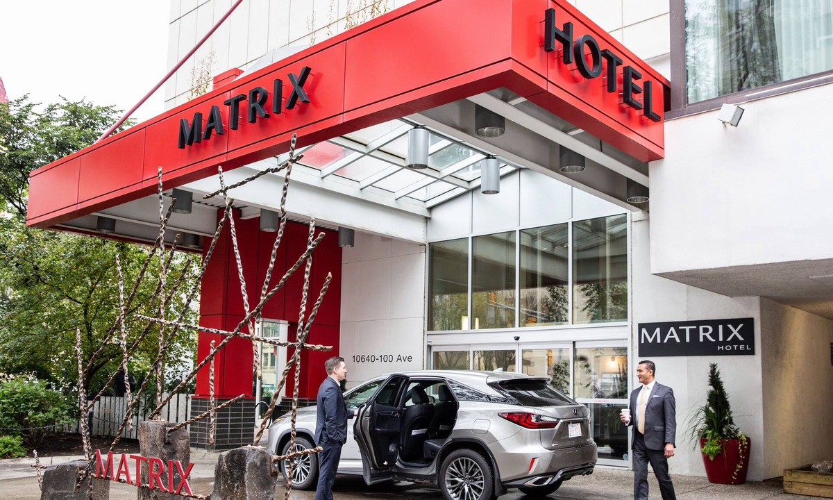 Downtown Edmonton Hotel | Matrix Hotel