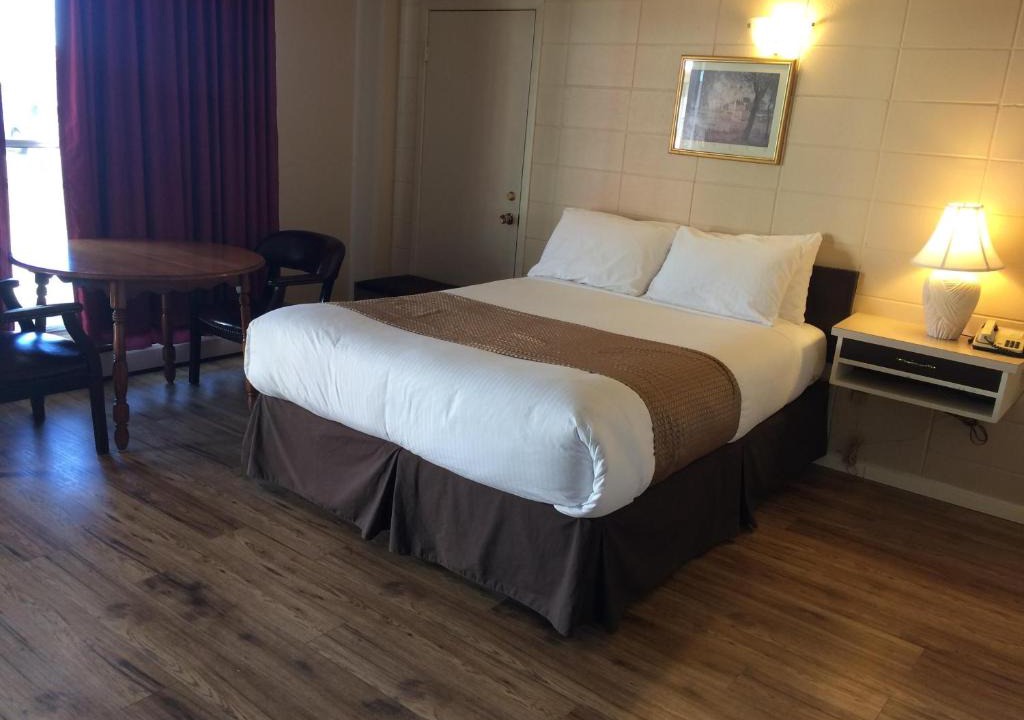 Olds Hotel | Siesta Motel