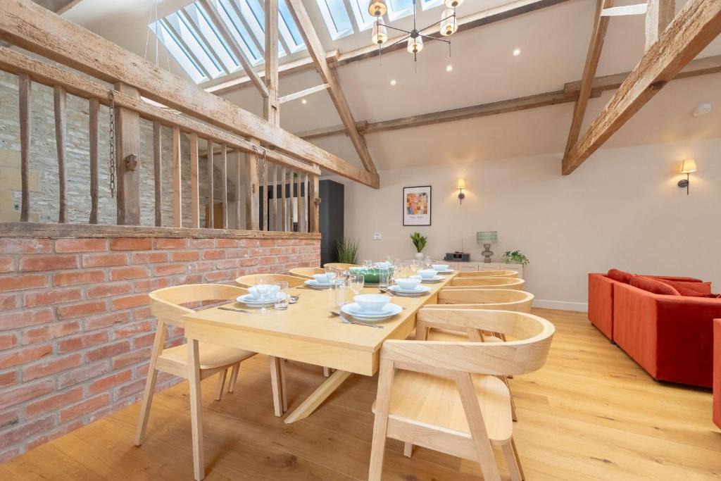 Great Longstone House | The Builder's Yard