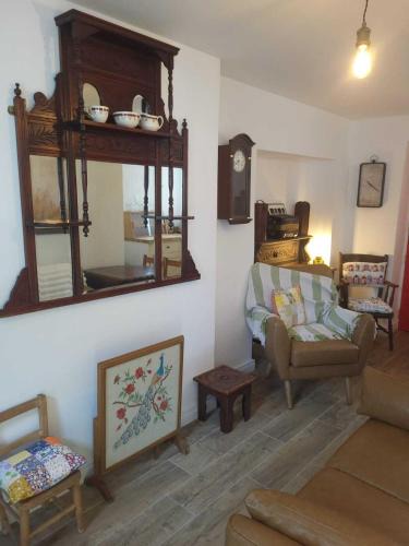 Carrickfergus House | Time Stands Still