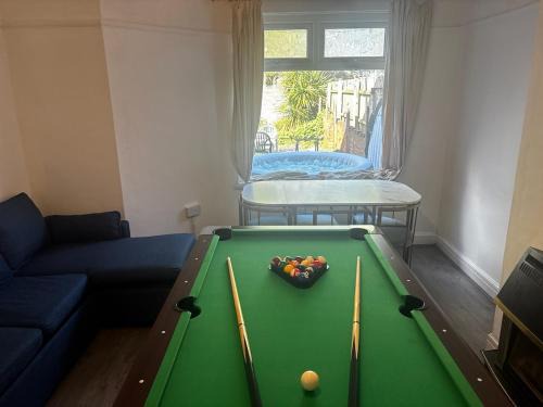 Leckwith Apartment | Tranquil Hideaway with Hot Tub and Pool Table