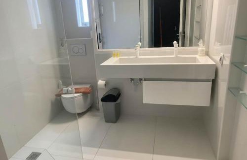 Amarousion Apartment | Aether Loft in Marousi with Shared Pool