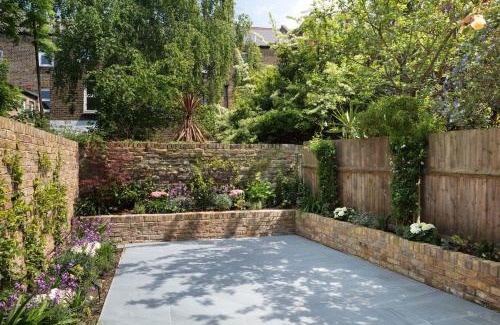 Queen's Park House | Contemporary Boutique Residence