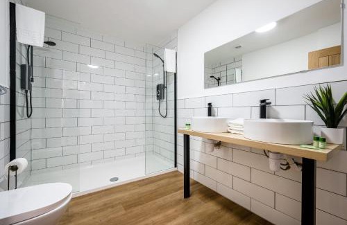 RopeWalks Apartment | Host & Stay - Wood Street Nightlife Apartment