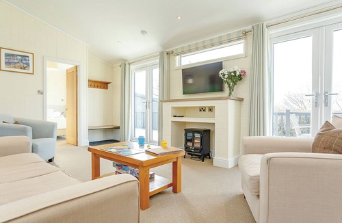 Axminster Ski Chalet | 2 bedroom accommodation in Axminster