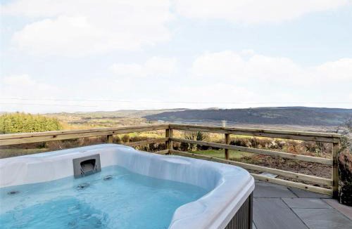 Llanbedr-y-cennin House | 3 Bed in Conwy 85844