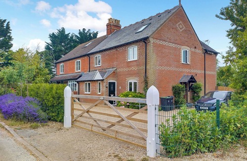 Weymouth Cottage | 3 bedroom accommodation in Chickerell, near Weymouth