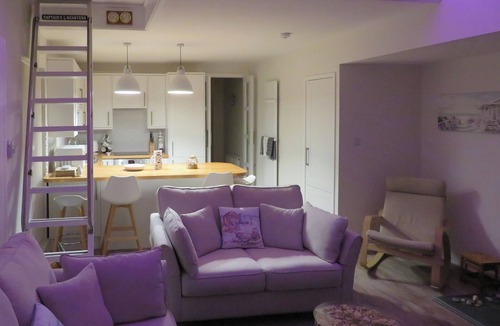 Deganwy Cottage | 3 bedroom accommodation in Deganwy, near Llandudno