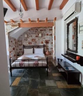 Loutraki Apartment | Aegean Wave - Faros