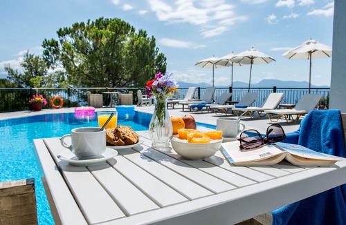 Nikiana Apartment | Aliki Hotel