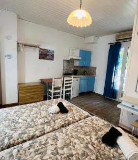 Pythagorio Apartment | Anthis Studios