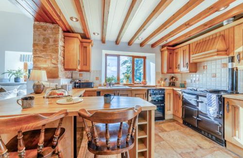 Brampton House | Barn On The Wall