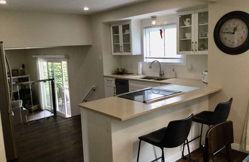 Sarnia House | Beautiful North End Executive Retreat