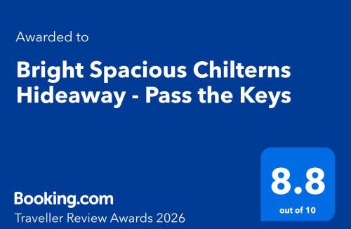 Saunderton House | Bright Spacious Chilterns Hideaway - Pass the Keys