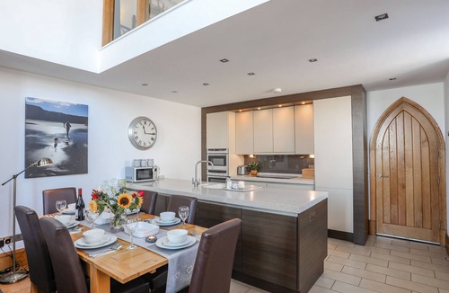 Edern House | Capel Tabernacl