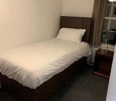 Devizes Hotel | Castle Hotel