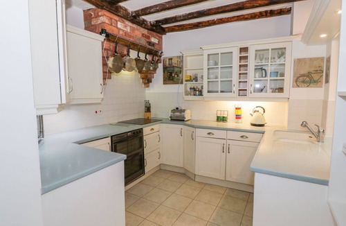 Warwick Apartment | Castle View