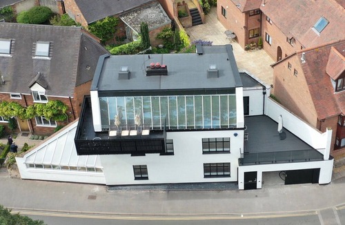 Warwick Apartment | Castle View