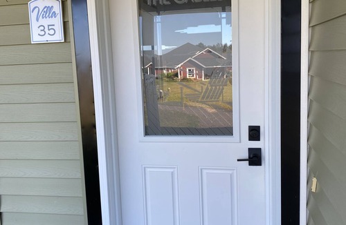 Stanley Bridge Villa | Charlee’s Haven Villa