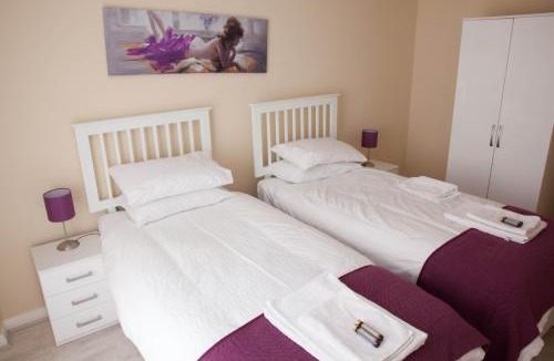 Chinatown Apartment | City Centre Luxury Holiday Apartment
