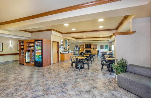 Rimbey Hotel | Clarion Pointe