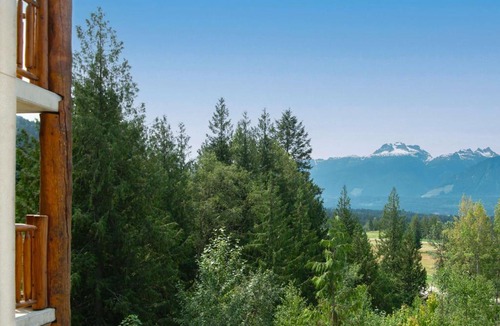 Revelstoke Hotel | Coast Hillcrest Hotel