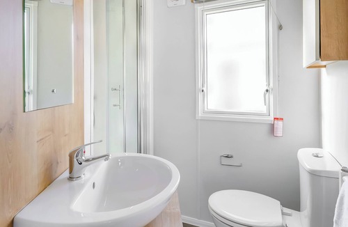 Mortehoe House | Comfortable and modern 10ft-wide caravan.