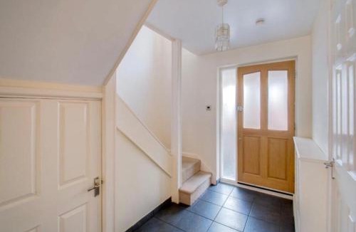Mappleborough Green House | Cosy 3BR Home in Redditch - Sleeps 6