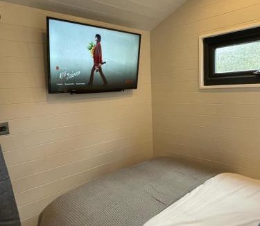 Llangollen Cabin | Dee Lodge