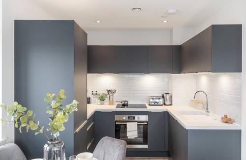 Clock House Apartment | Designer Flat in Prime Location