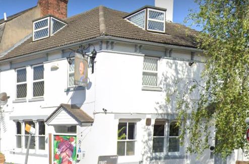 Hitchin House | Double room with shared facilities