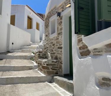 Kithnos Apartment | Dryopis Studio