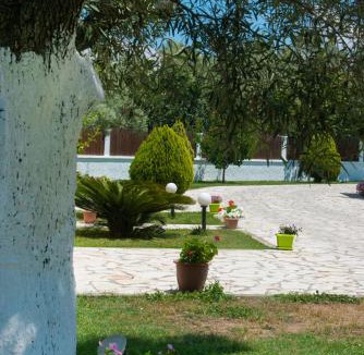 Agios Ioannis Apartment | Eleana Studios