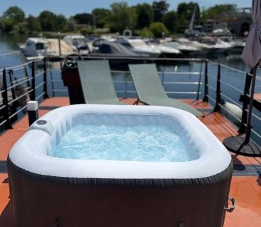 Castelletto Sopra Ticino Boat Rental | Floating Experience Black Pearl, Lago Maggiore