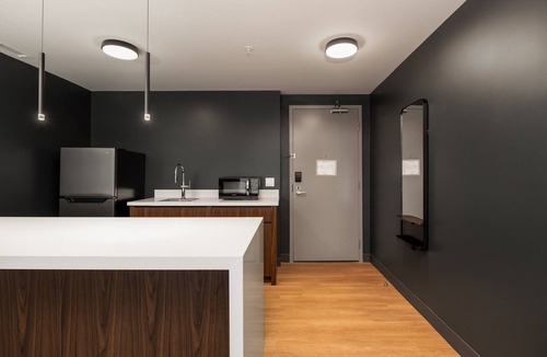 North Glenmore Hotel | Four Points by Sheraton Kelowna Airport