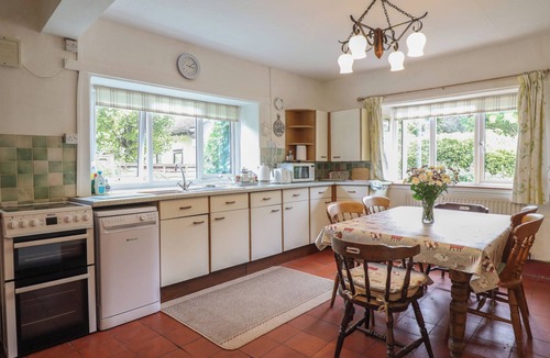 Pontfadog Cottage | Hafod