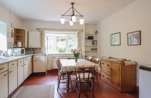 Pontfadog Cottage | Hafod
