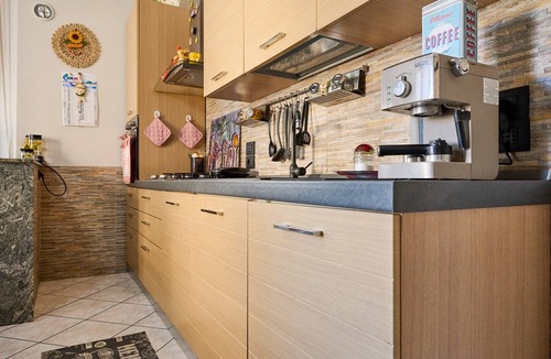 Piombino Apartment | Holiday Apartment "Casa Laureta" with Private Terrace & Wi-Fi
