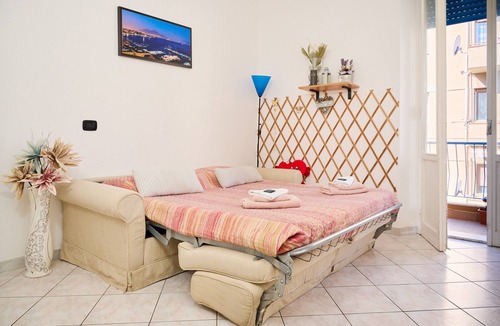 Piombino Apartment | Holiday Apartment "Casa Laureta" with Private Terrace & Wi-Fi