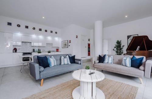 Liverpool City Centre Apartment | Host & Stay - The Musician's Apartment with Grand Piano