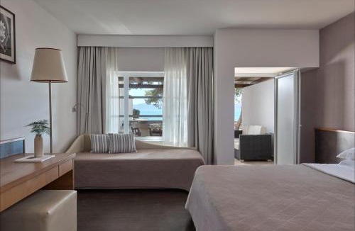 Plepi Resort | Hydra Beach Resort