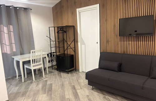 Universita House | Il Piccolo Borghetto